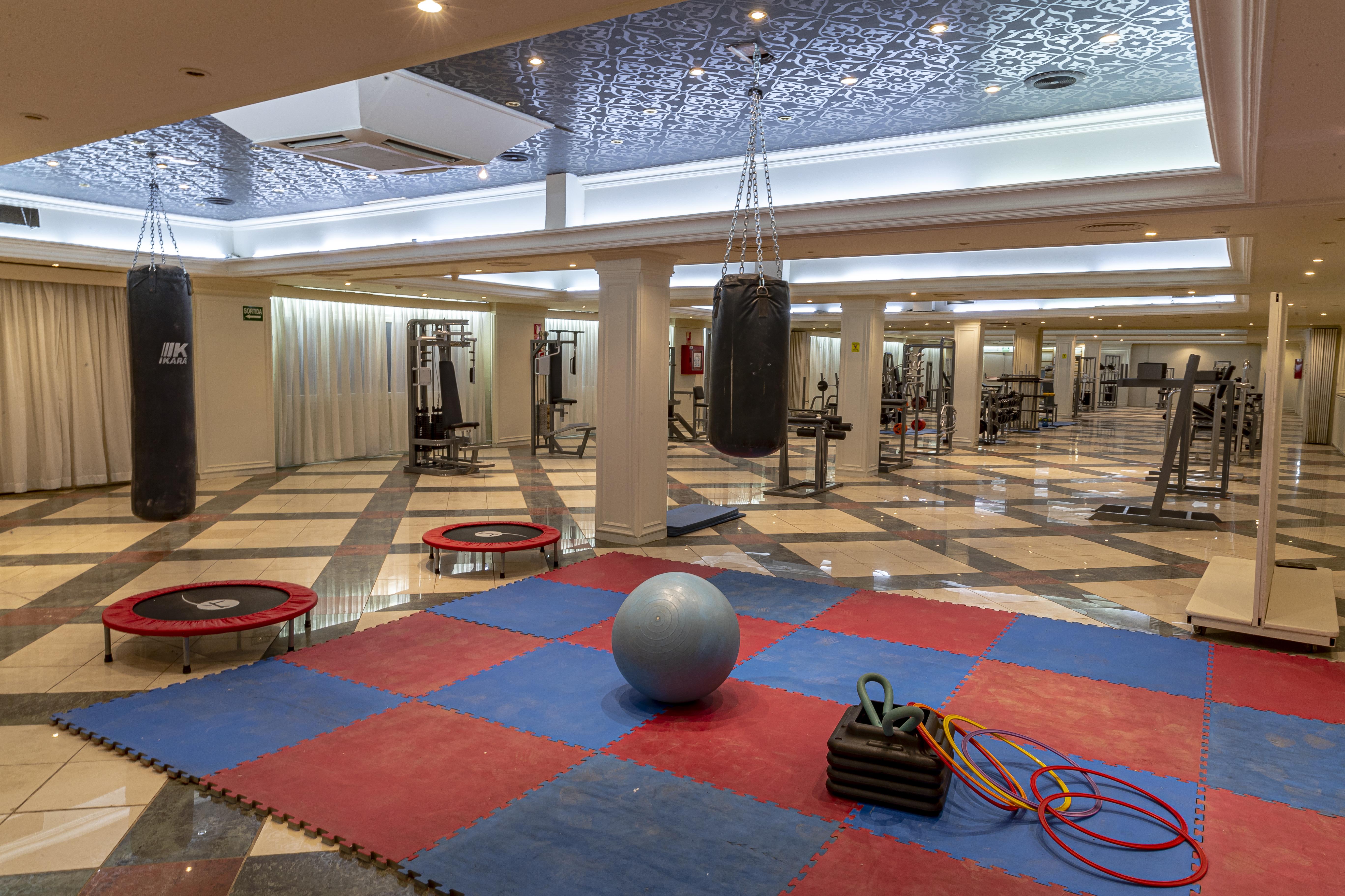 Nastasi Hotel & Spa Лерида Екстериор снимка