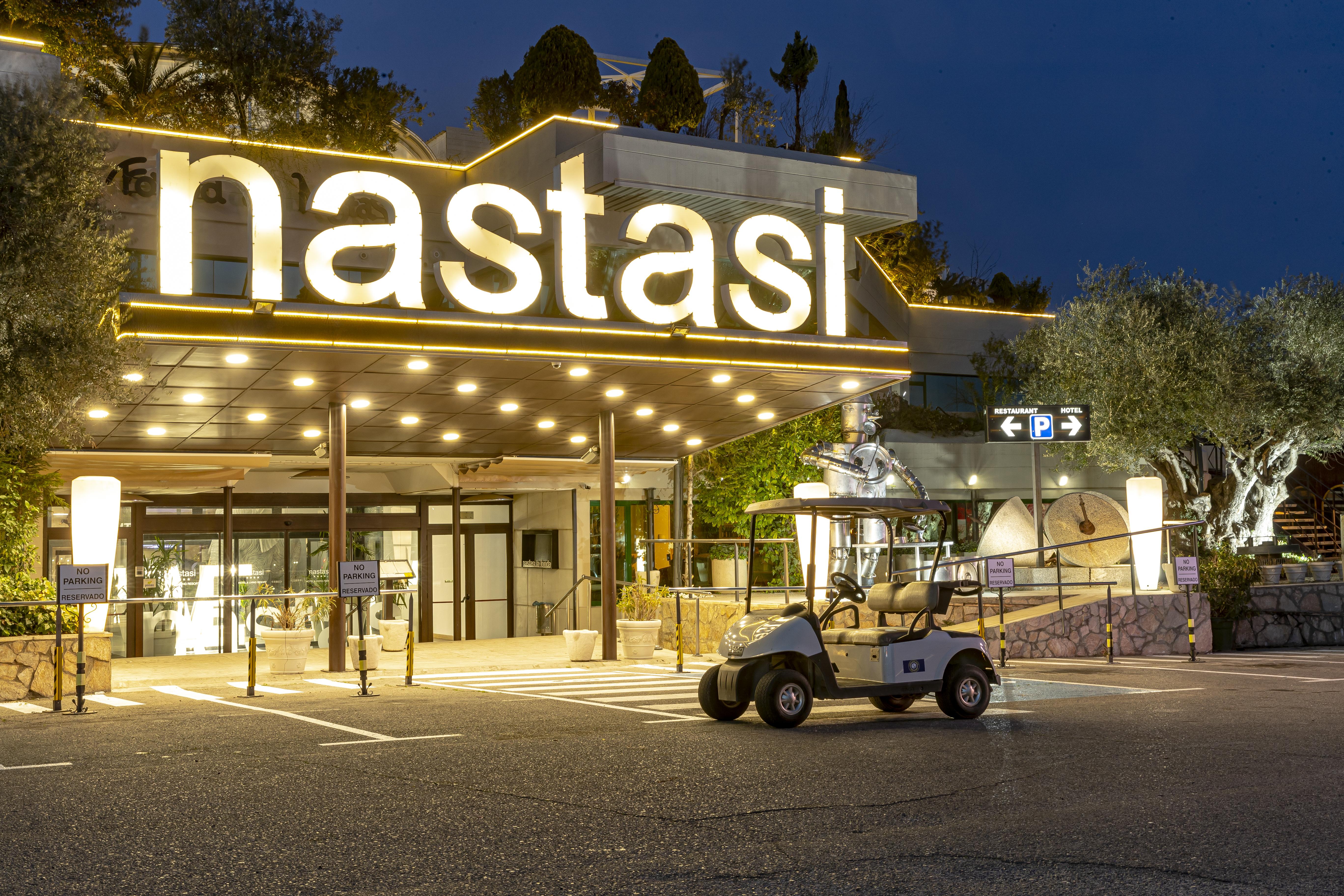 Nastasi Hotel & Spa Лерида Екстериор снимка
