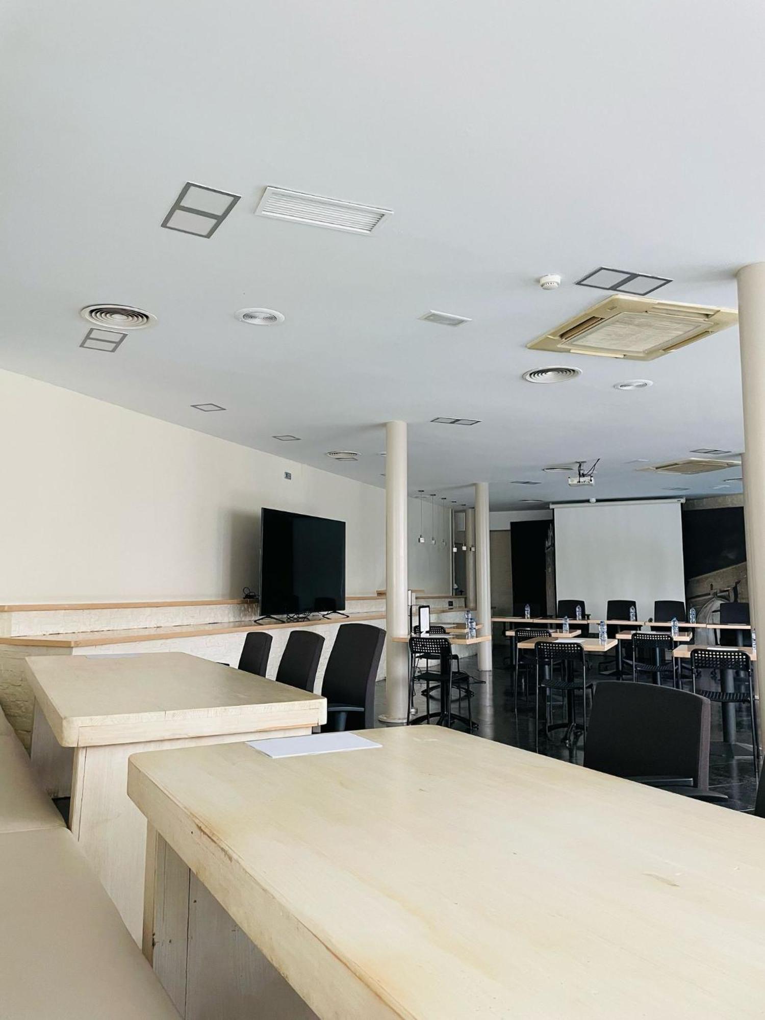 Nastasi Hotel & Spa Лерида Екстериор снимка